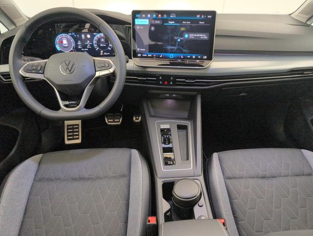 Volkswagen Golf Life Plus 