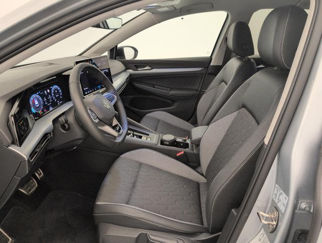 Volkswagen Golf Life Plus 