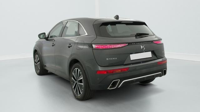DS Automobiles 7 Bastille DS7 (Crossback) 