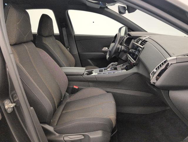 DS Automobiles 7 Bastille DS7 (Crossback) 