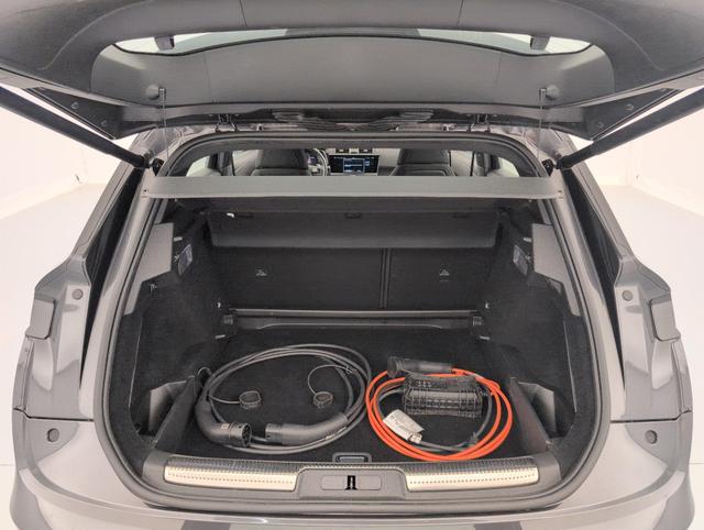 DS Automobiles 7 Bastille DS7 (Crossback) 