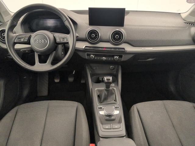 Audi Q2 Business line 