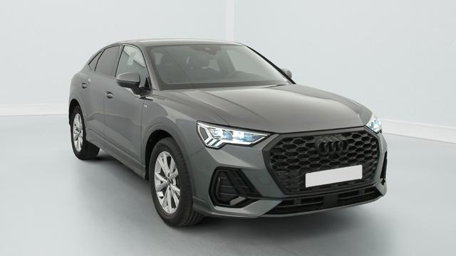 Audi Q3 - S line