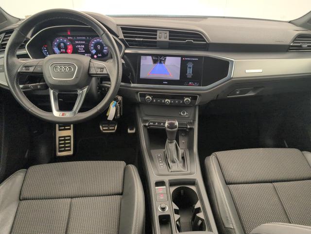 Audi Q3 S line 