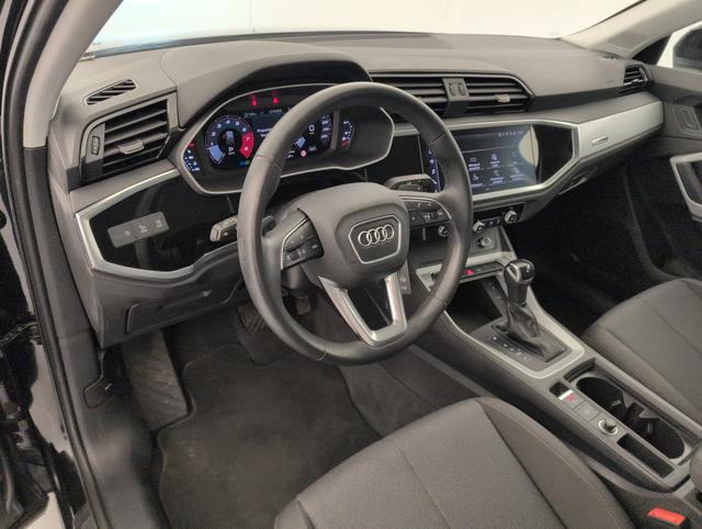 Audi Q3 Business Line 