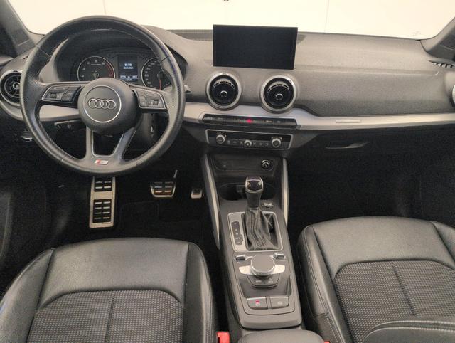 Audi Q2 S line 