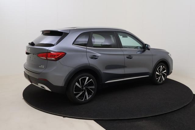 MG ZS Luxury 
