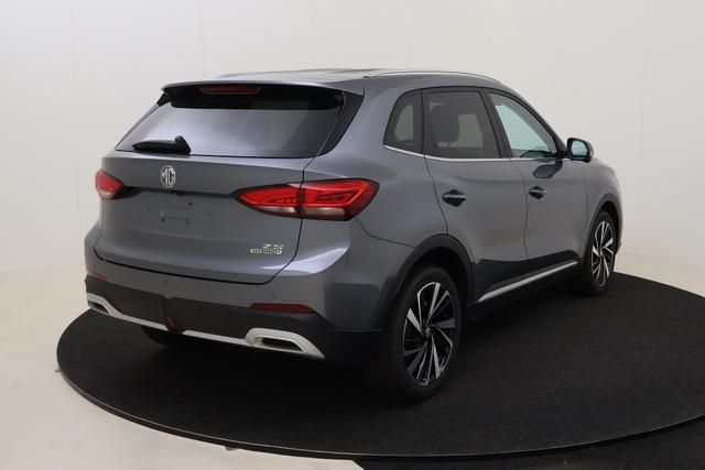 MG ZS Luxury 