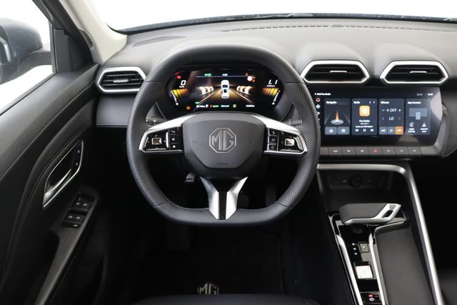 MG ZS Luxury 