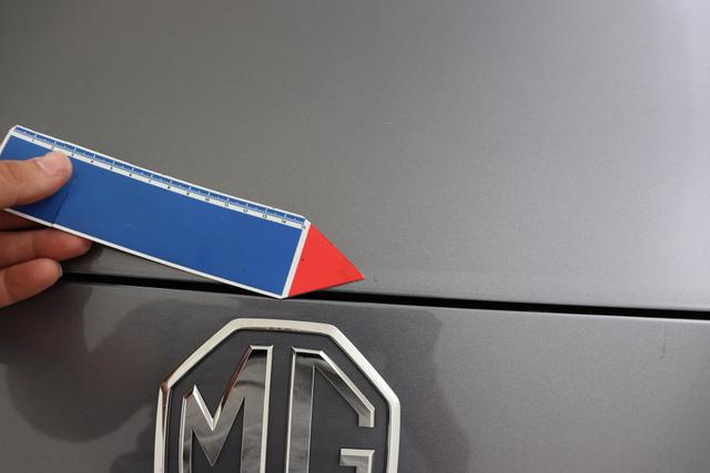 MG ZS Luxury 