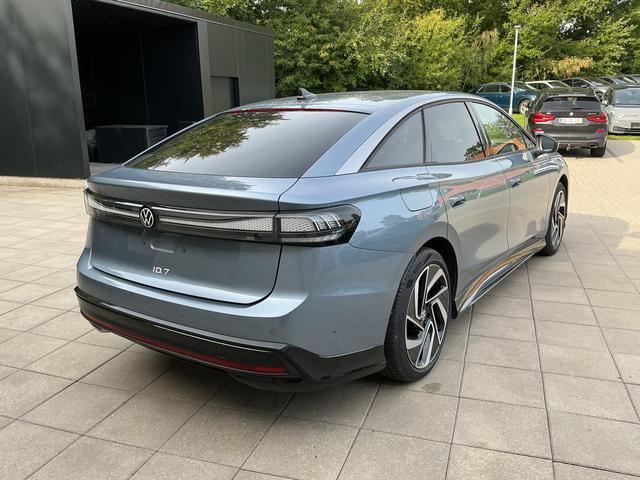 Volkswagen ID.7 Pro 