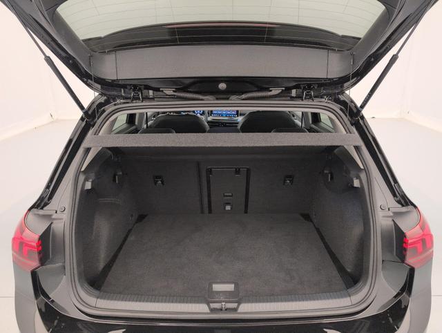 Volkswagen Golf Life Plus 