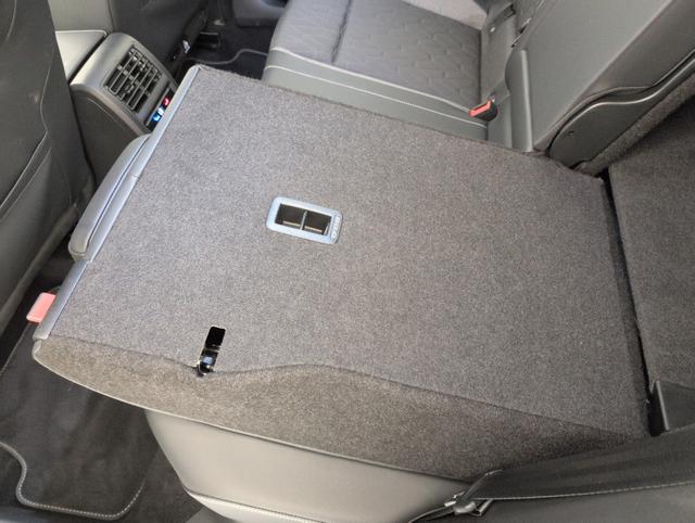 Volkswagen Golf Life Plus 