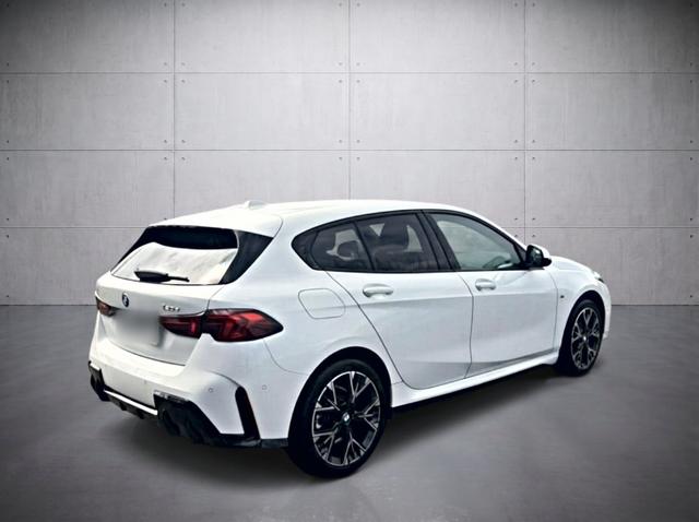 BMW 1er M Sport Design (F70) 120 