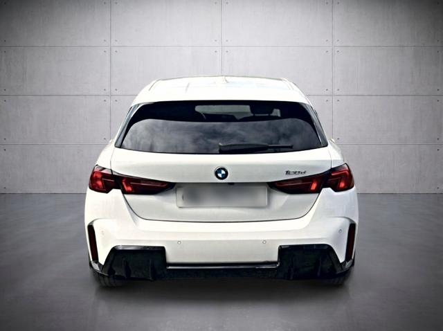BMW 1er M Sport Design (F70) 120 