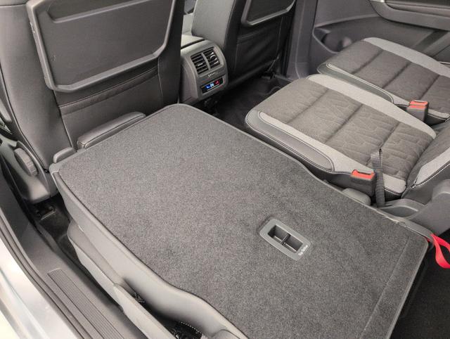 Volkswagen Touran Life Plus 7pl 
