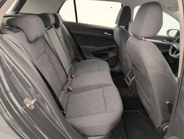 Volkswagen Golf Life Business 