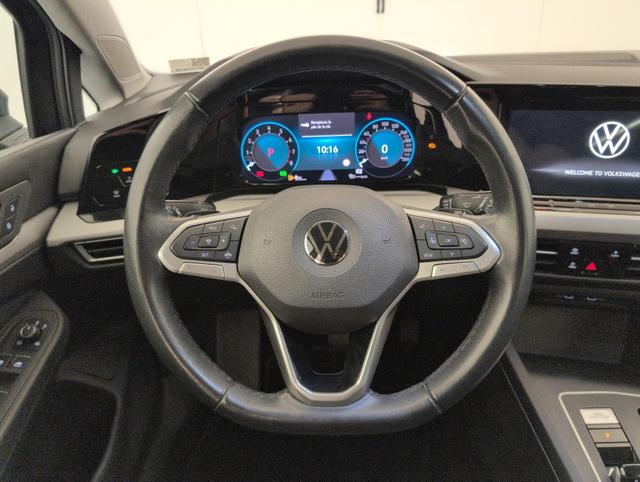Volkswagen Golf Life Business 