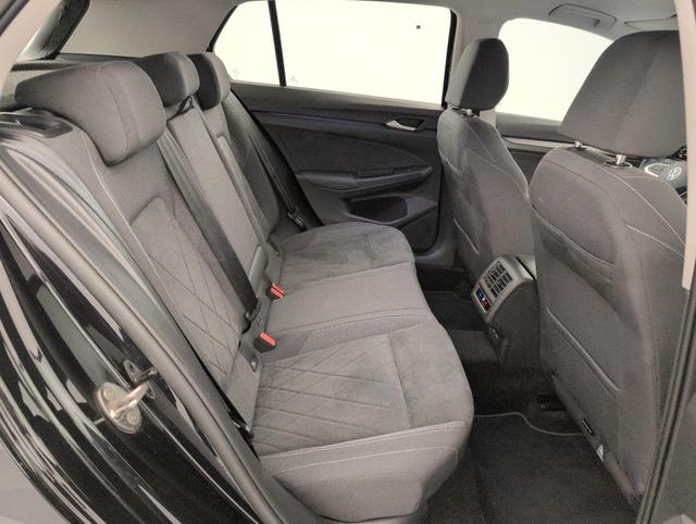 Volkswagen Golf Style 