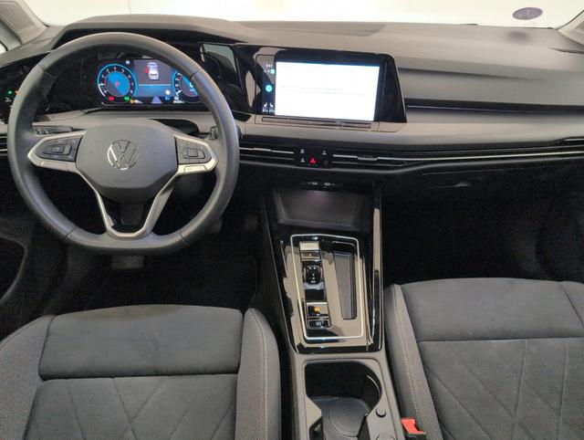 Volkswagen Golf Style 