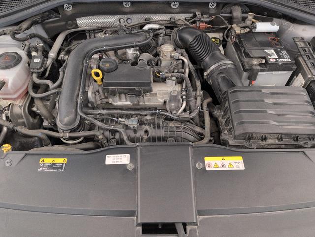 Volkswagen T-Roc Life Plus 