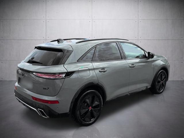 DS Automobiles 7 Performance Line + DS7 (Crossback) 