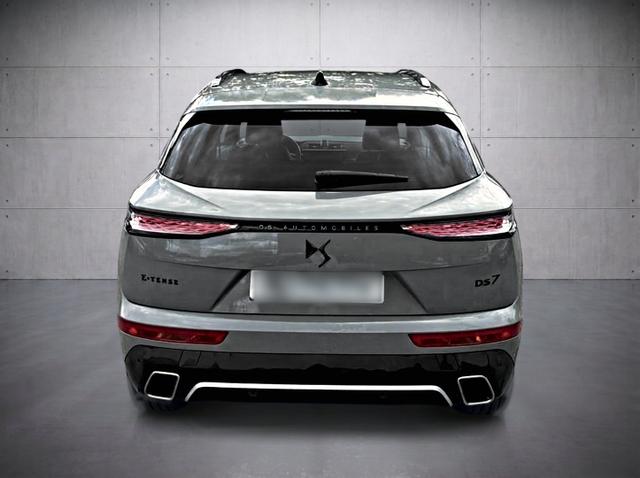 DS Automobiles 7 Performance Line + DS7 (Crossback) 
