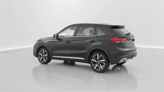 MG ZS Luxury 