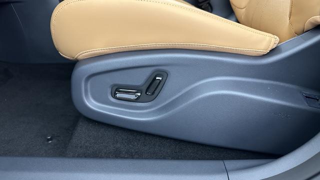 Geely Starray EM-i Max+ 