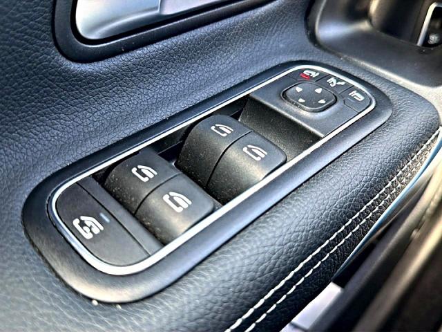 Mercedes-Benz Business Line CLA 180 