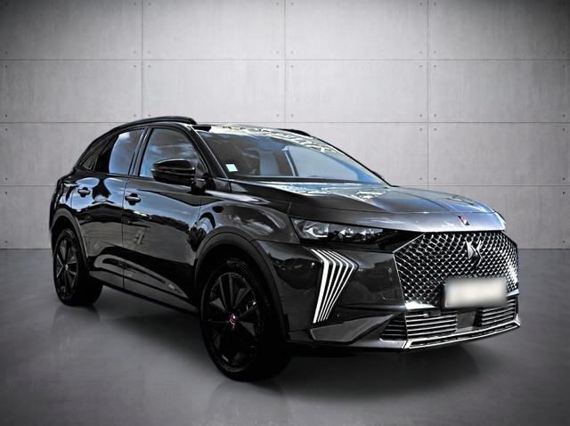 DS Automobiles 7 Performance Line + DS7 (Crossback) 