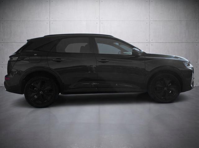 DS Automobiles 7 Performance Line + DS7 (Crossback) 
