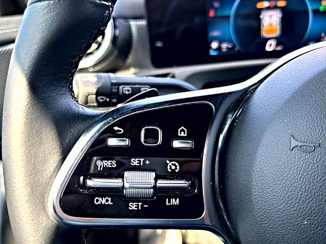 Mercedes-Benz Business Line CLA 180 
