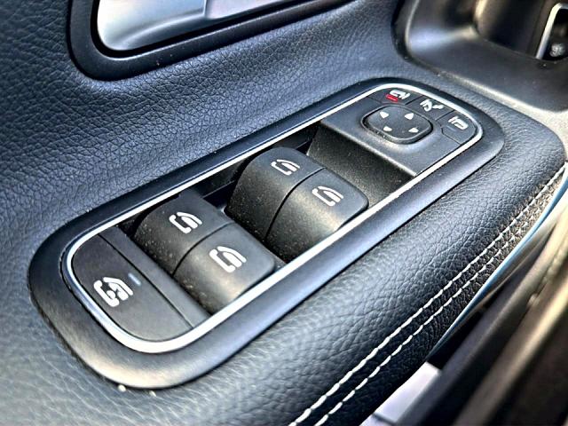 Mercedes-Benz Business Line CLA 180 