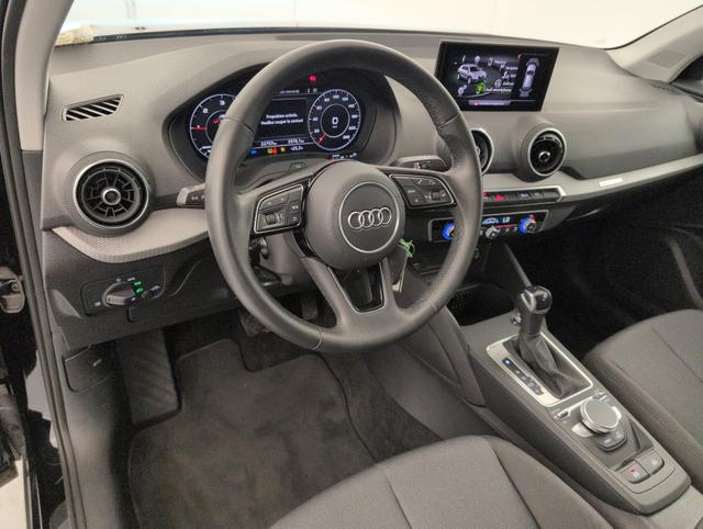 Audi Q2 Business line 