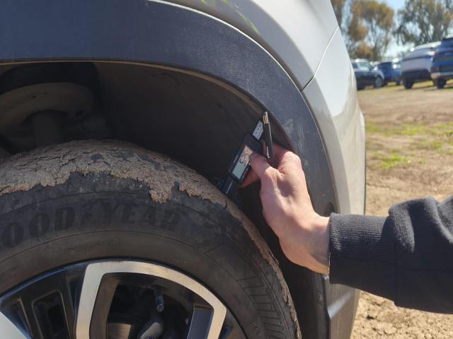 Jeep Avenger Summit 