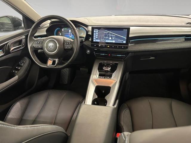 MG MG5 Luxury 