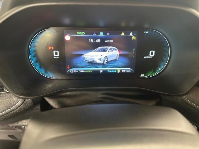 MG MG5 Luxury 