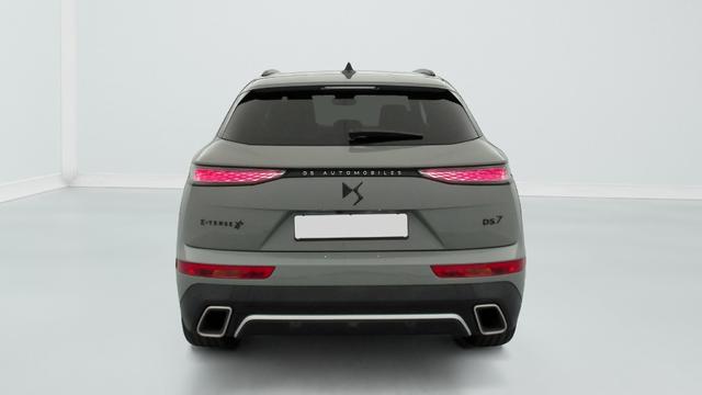 DS Automobiles 7 Performance Line + DS7 (Crossback) 