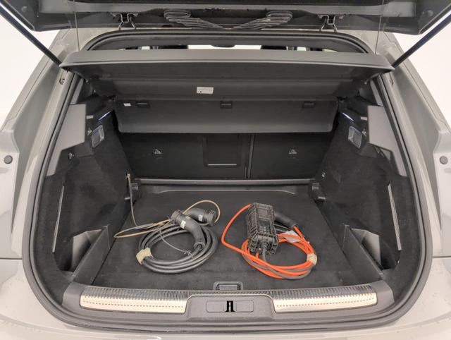 DS Automobiles 7 Performance Line + DS7 (Crossback) 