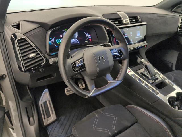 DS Automobiles 7 Performance Line + DS7 (Crossback) 