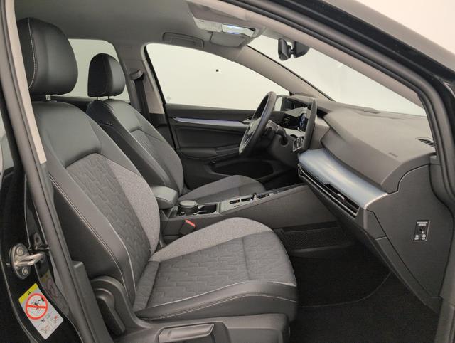 Volkswagen Golf Life Plus 