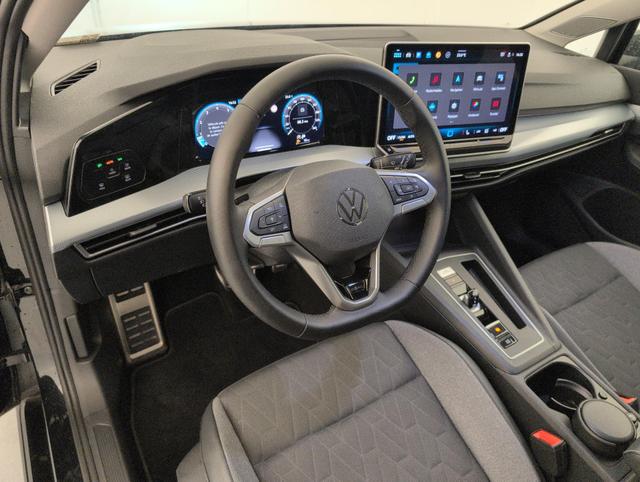 Volkswagen Golf Life Plus 