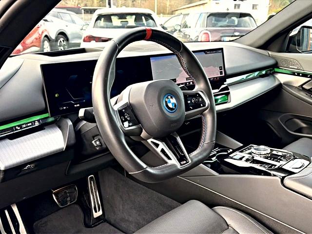 BMW i5 M60 (G60) xDrive 