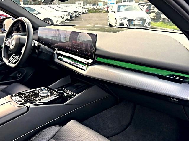 BMW i5 M60 (G60) xDrive 