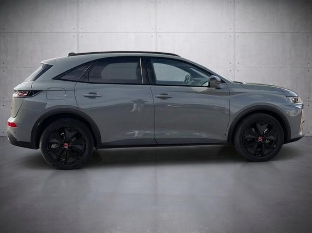 DS Automobiles 7 Performance Line + DS7 (Crossback) 