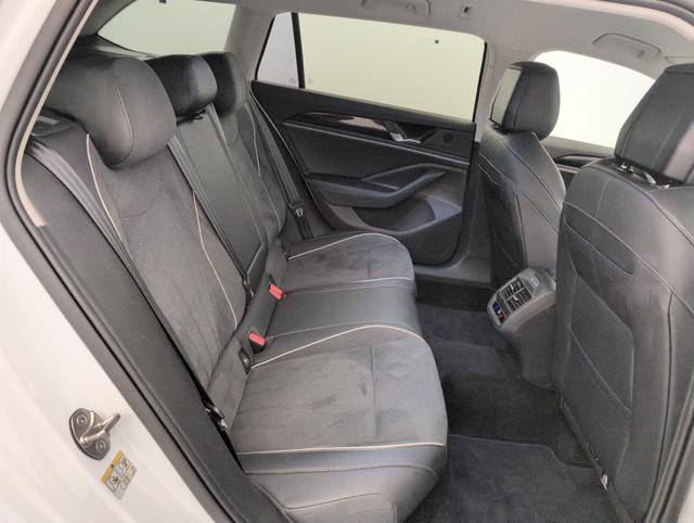 Volkswagen Passat Life Plus 