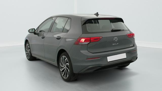 Volkswagen Golf Life Plus 