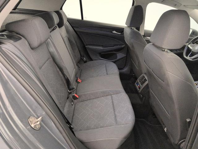 Volkswagen Golf Life Plus 