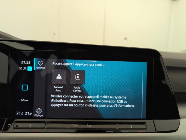 Volkswagen Golf Life Plus 